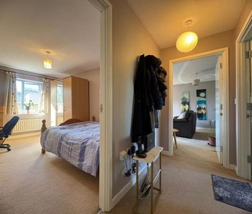 1 bedroom in a flat share to rent - Photo 6