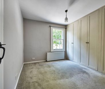 Available unfurnished from 08/05/2026 - Photo 3