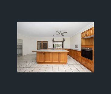 33 Griffey Street, Burdell, Qld 4818 - Photo 1
