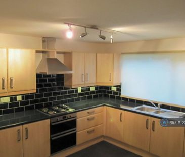3 bedroom terraced house to rent - Photo 3