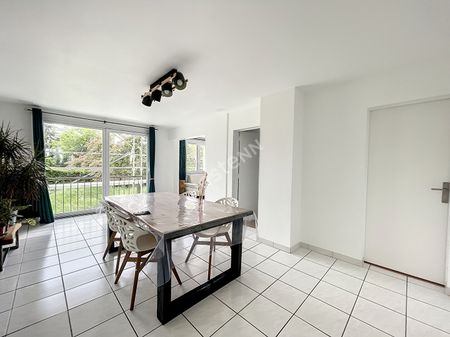 Location Appartement 4 pièces 74m² - Photo 4