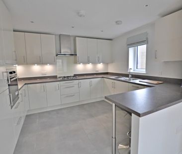 2 bedroom apartment to rent - Photo 4