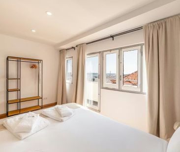 Rua São Boaventura, Lisbon, Lisbon 1200-408 - Photo 3