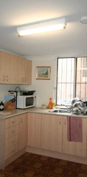 STUDIO APARTMENT IN SOUGHT AFTER LOCATION - Photo 1