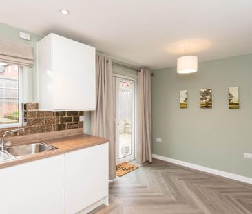 3 bedroom semi-detached house to rent - Photo 6