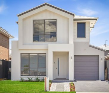 Stunning Brand New 5 Bedroom Family Home in Marsden Park - Photo 5