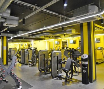 1 Bed Flat, London, SE8 - Photo 2