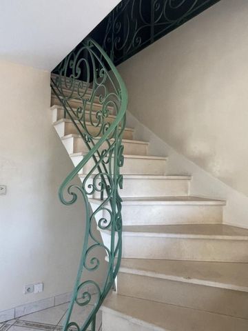 Location Appartement 4 pièces 110m² VILLENAVE D ORNON 33140 - Photo 4