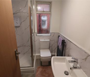 4 bedroom apartment to rent - Photo 5