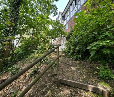 3 bedroom flat to rent - Photo 2