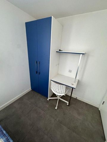 4 bedroom flat to rent - Photo 5