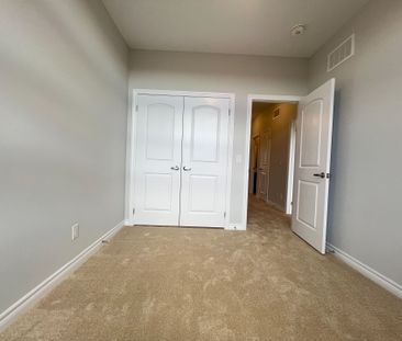 For Lease - 25 Freeman Williams Street, Markham, Ontario - Photo 3