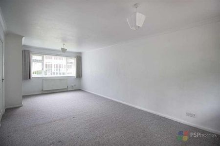 Garden Flat Jireh Court, Haywards Heath, RH16 - Photo 5