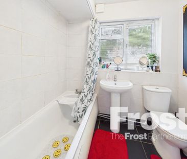 2 bedroom maisonette to rent - Photo 5
