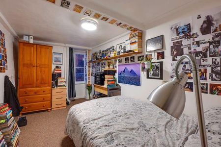 1 bedroom in a house share to rent - Photo 4