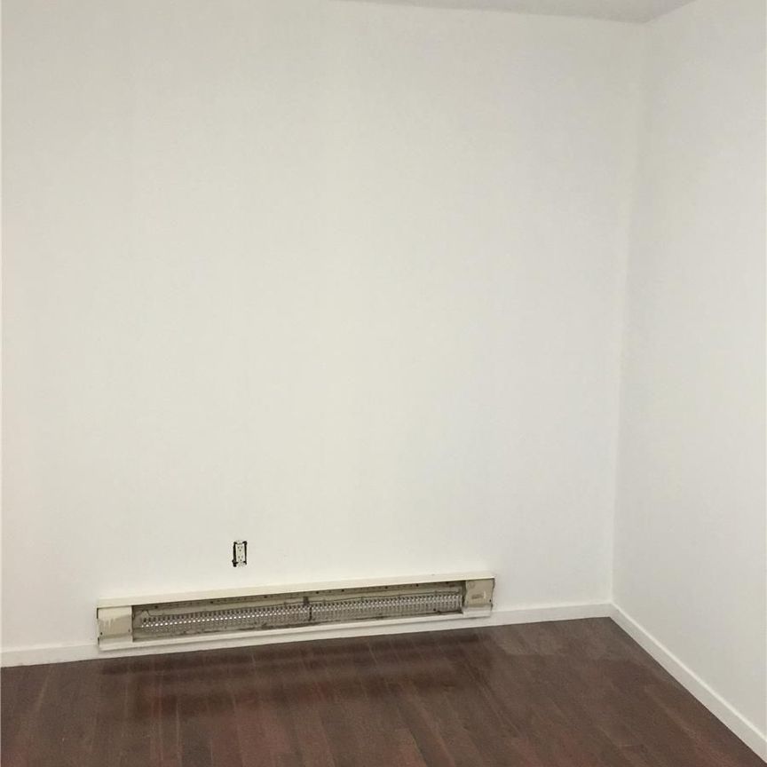 For Lease - 2879 Lake Shore Boulevard Unit# 2, Toronto, Ontario - Photo 1
