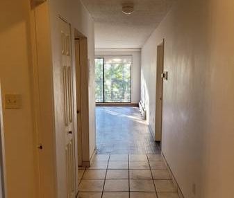 Available Mar 1st - 2 bedroom near Austin and Westview - Photo 4