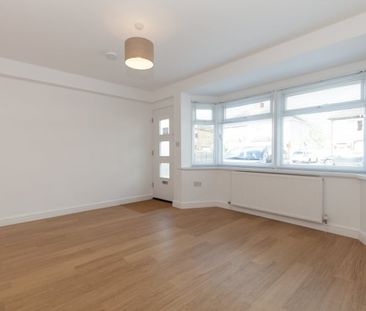 Cranmer Road, Cowley - Photo 2