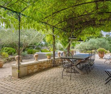 Ménerbes - Magnifique demeure provençale avec tennis - Photo 6