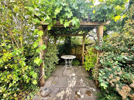 3 bedroom detached house to rent - Photo 3