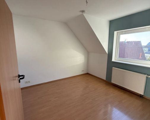 2 Zimmerwohnung im Dachgeschoss in Wipperfeld! - Photo 1