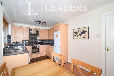 3 bedroom house to rent - Photo 3