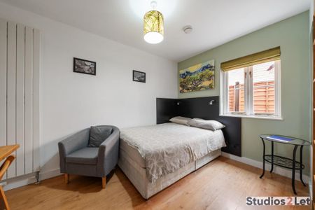 Flat 04 Finchley Road, Hampstead NW3 7AJ - Photo 3