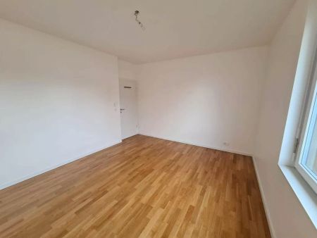 Bel appartement de 4.5 pièces dans un quartier verdoyant - Photo 2