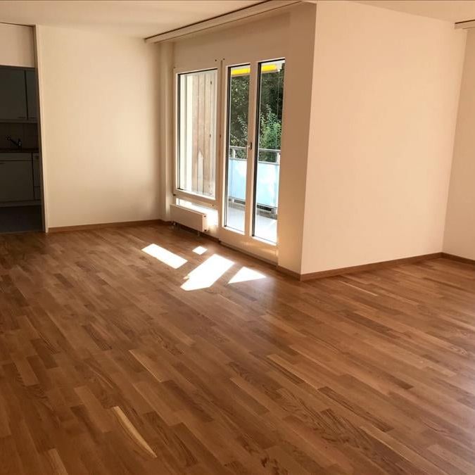 "Living in the green!" - Photo 1