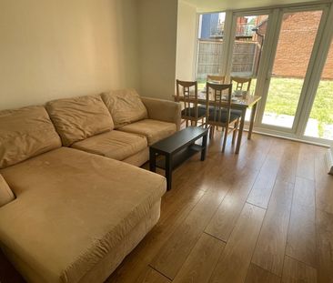 4 Bed Semi-Detached House, Lockside Place, CV1 - Photo 1