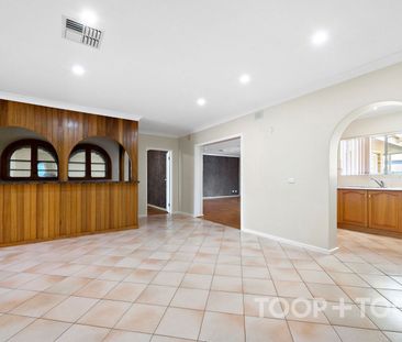 Spacious 3 Bedroom Family Home - Photo 3