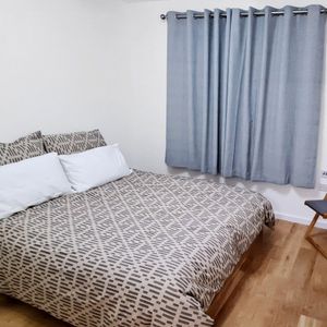 1 bedroom property to rent - Photo 2