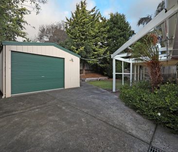 Beautiful Family Home in Prime Rowville Location! - Photo 6