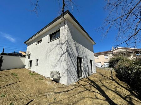 Location Maison 3 pièces 65m² FROUZINS 31270 - Photo 5