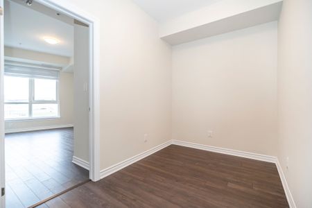 For Lease - 150 Oak Park Boulevard Unit# 307, Oakville, Ontario - Photo 4