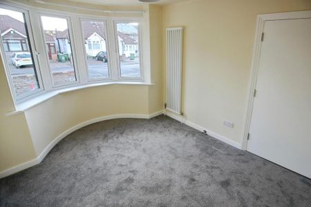 3 bedroom bungalow to rent - Photo 3