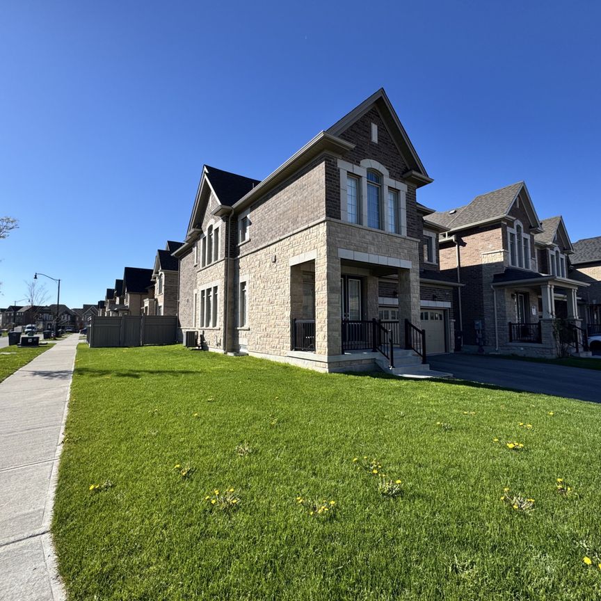 For Lease - 7 Zeus Gate, Brampton, Ontario - Photo 1