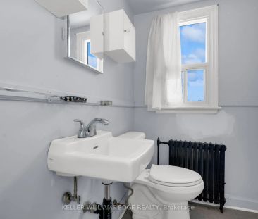 760 King Street E #Room 3 - Photo 4