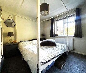 Campden Close, Witney, Oxfordshire, OX28 - Photo 3