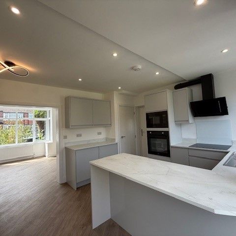 Longmead Avenue, Hazel Grove, Stockport, Cheshire - Photo 1