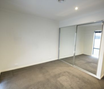 LUXURY LIVING - Photo 2