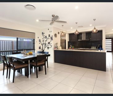 Magical Metricon Home - Photo 6