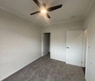 Modern Comfort and Convenience in Andrews Farm! - Photo 3