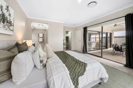 4 Bedroom Plantation Home – North Lakes - Photo 5
