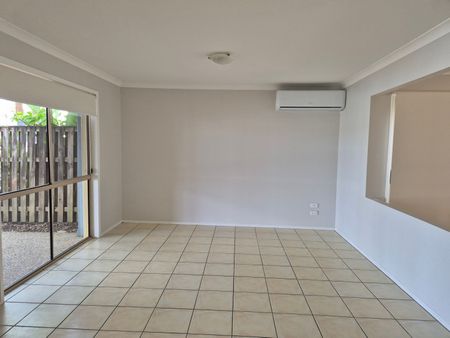 Family Friendly Home in Quiet Location in Robina - Photo 2
