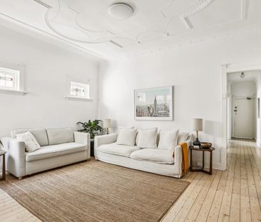 Bondi Beach - Photo 5