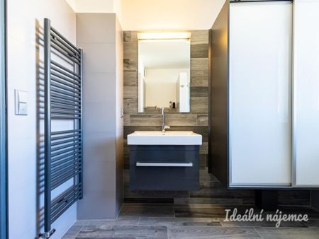 Pronájem bytuRenting an apartment 3+kk, 55 m2 - Фото 3
