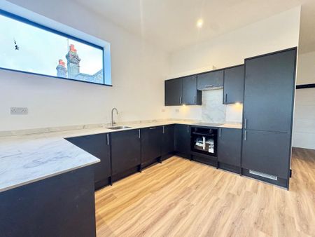 2 bedroom flat to rent - Photo 5