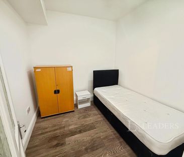 2 bedroom apartment to rent High Street, Cheltenham, GL50 - Photo 1