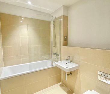 Bulbourne Yard, Tring, Bulbourne - Photo 1